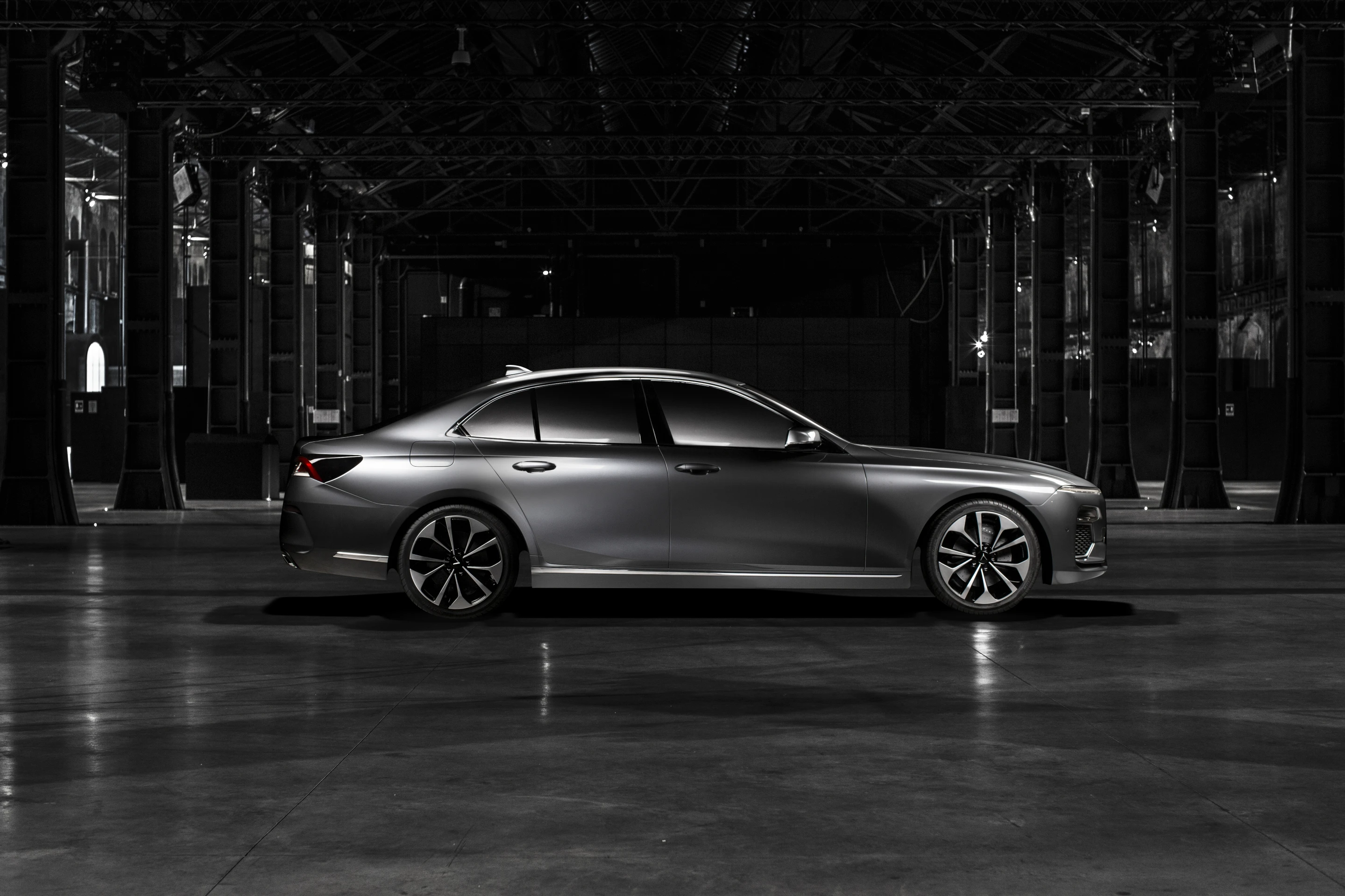 Both the VinFast A2.0 sedan and SA2.0 SUV will be powered by a turbocharged 2.0-liter four-cylinder engine