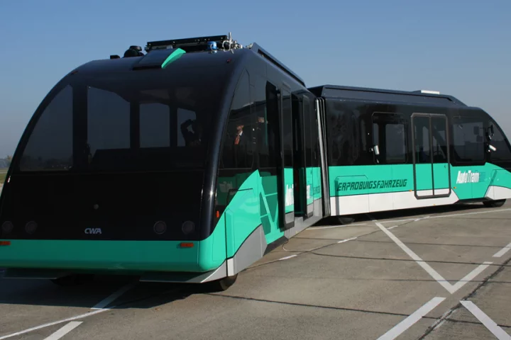 The AutoTram research platform for testing new components and systems for use in the electromobile vehicles of tomorrow (Image: Fraunhofer IVI)