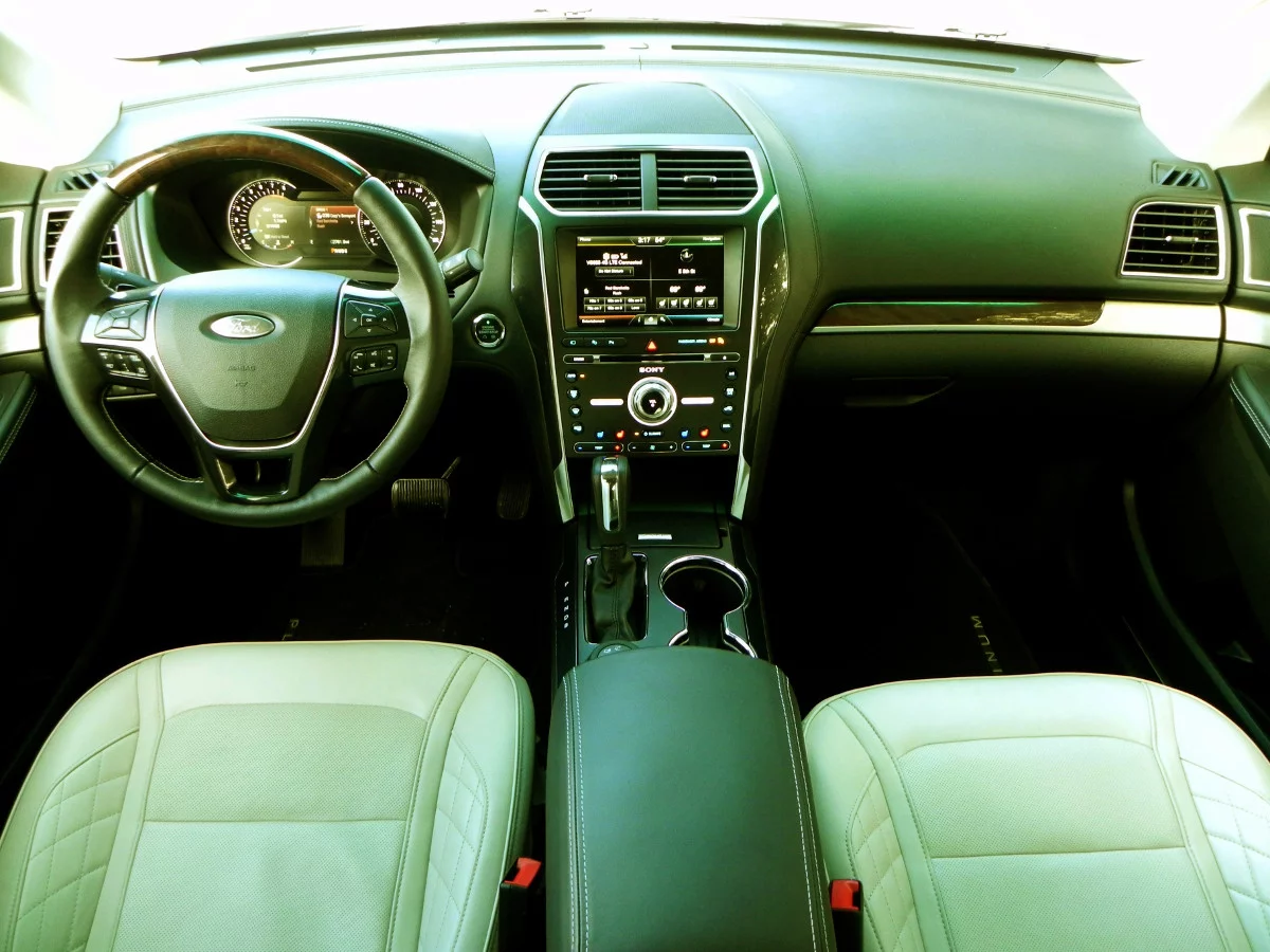 The center stack looks busy on first glance, but buttons and the Sync infotainment are intuitive and easy to operate after just a few minutes of use