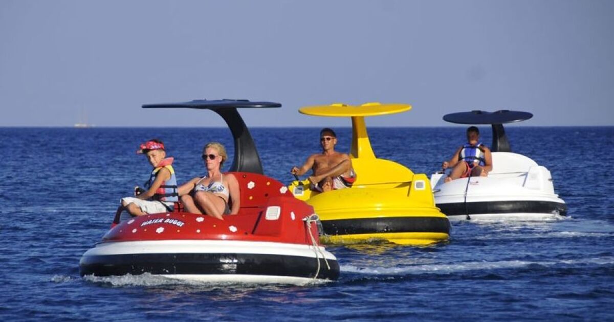 Waterbuggy a low speed seascooter for kids and families
