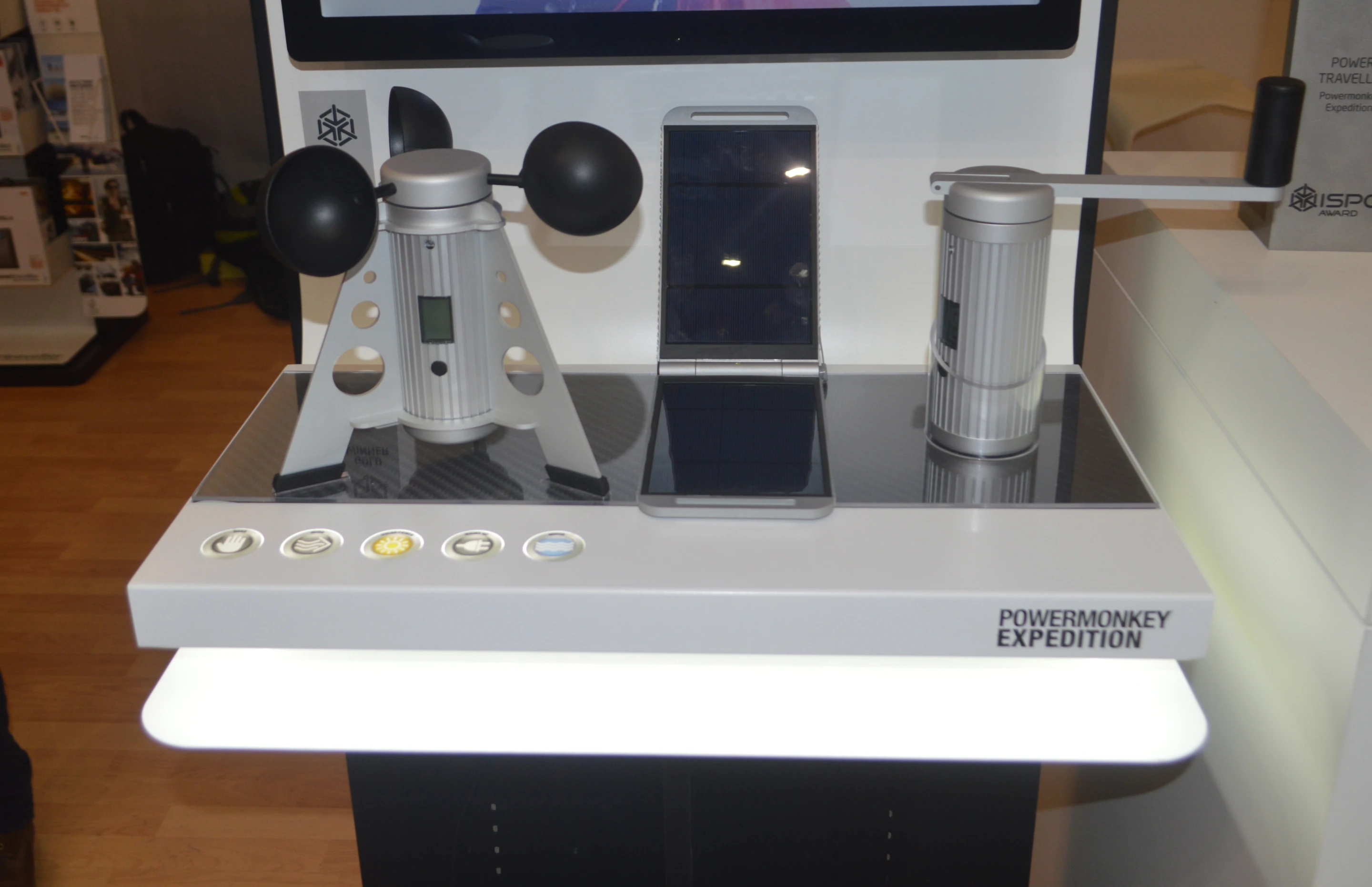 Expedition users can switch between the turbine, solar and hand crank power