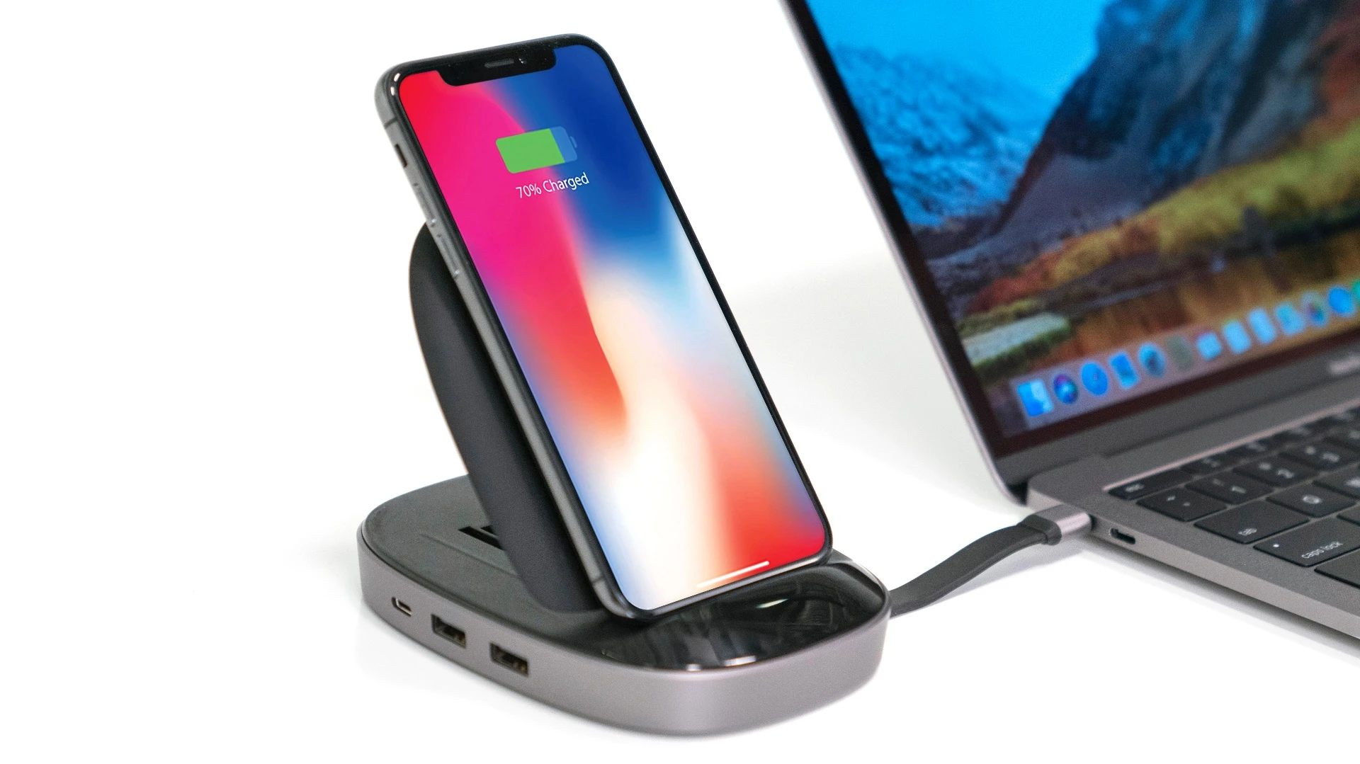 The HyperDrive is an 8-in-1 USB-C hub, as well as a wireless charging station for your smartphone