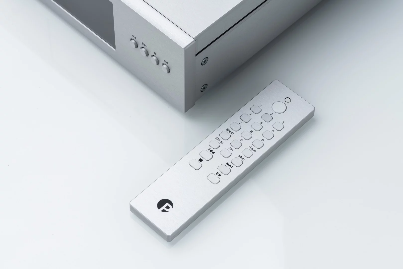 The CD Box RS2 T comes with a stylish aluminum-housed remote