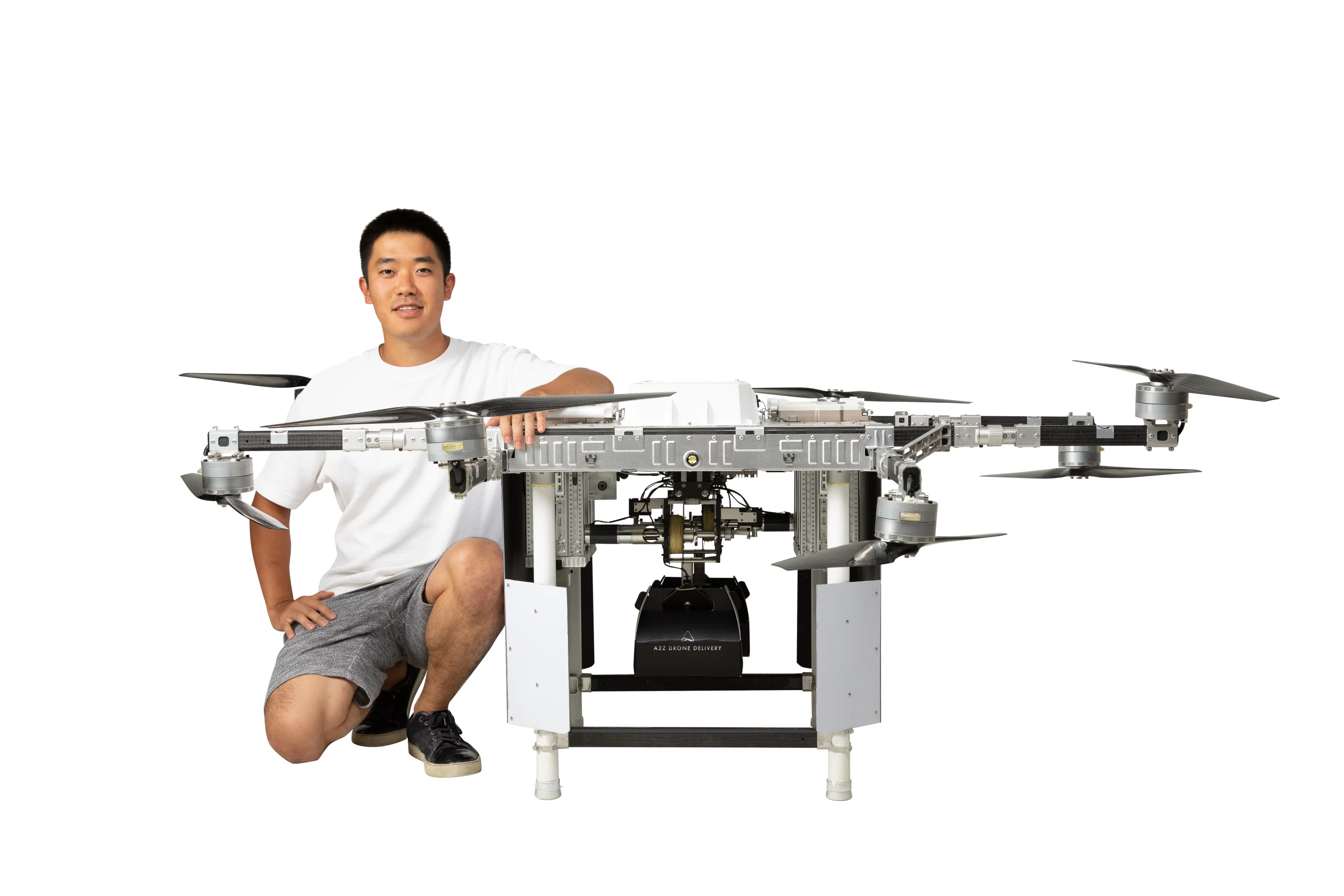 The RDSX's propeller arms can be folded in when it's not in use, essentially turning it into a 0.8 m-tall by 1.3 m-wide cube (2.6 by 4.3 ft)
