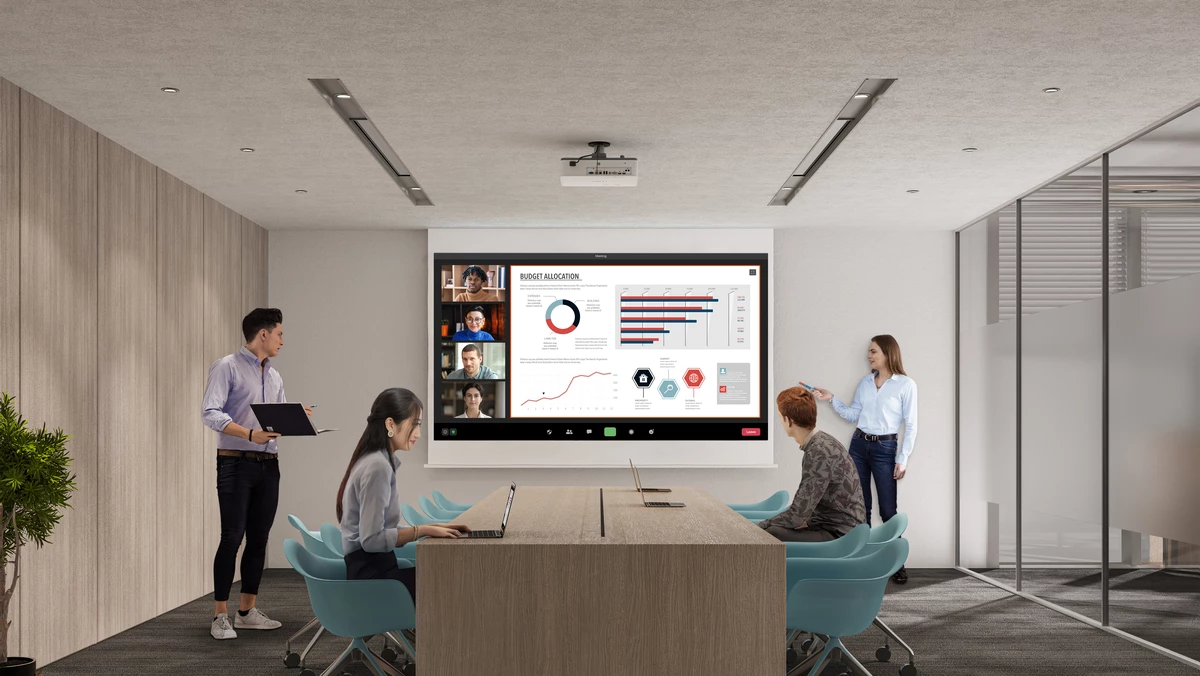 The VPL-PHZ61 and VPL-PHZ51 projectors are designed for use in conference rooms, museums, entertainment venues and classrooms