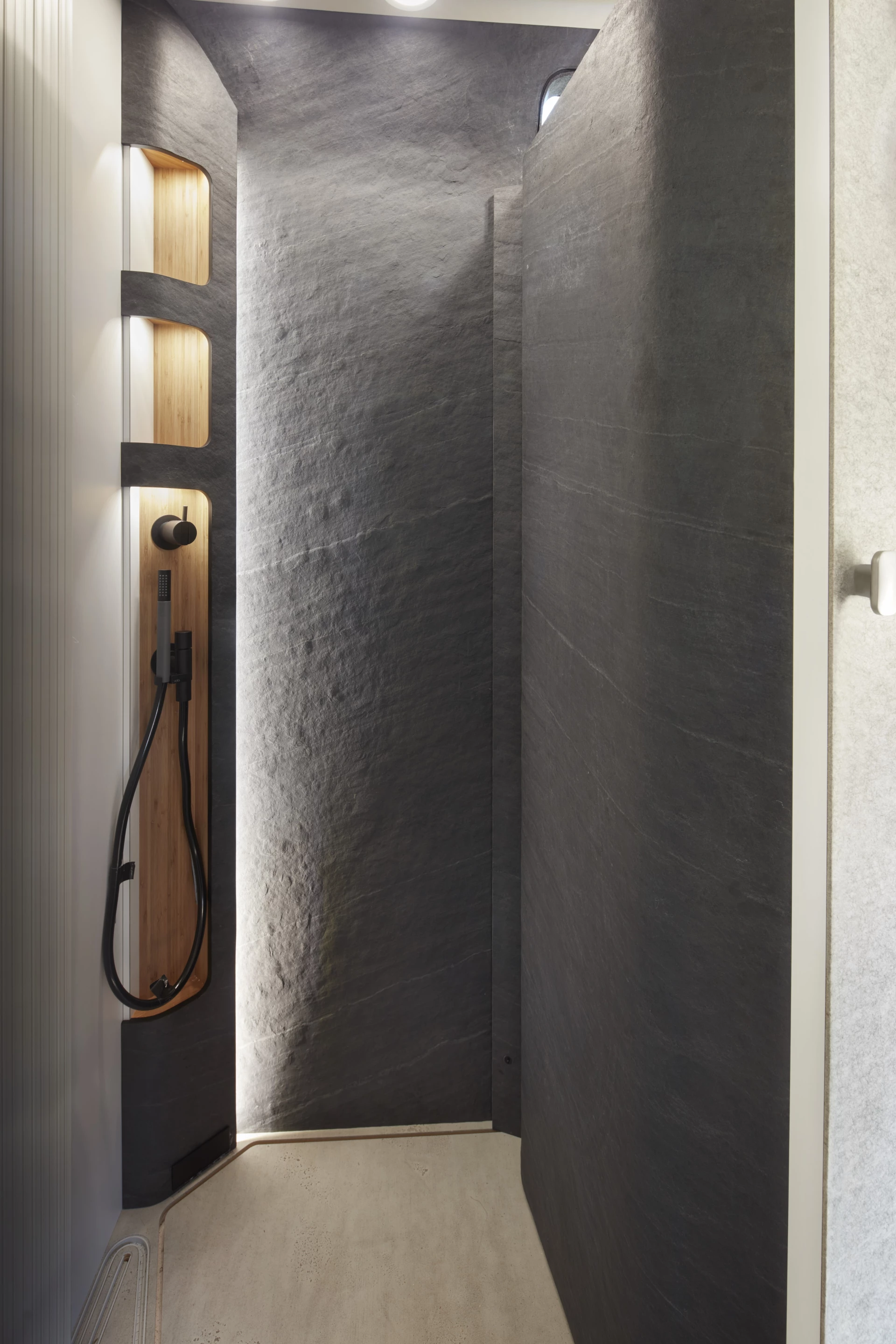 ...to a closed-off rain shower