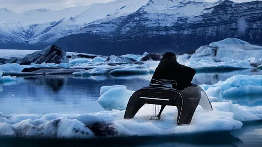 Robert Majkut's Whaletone piano