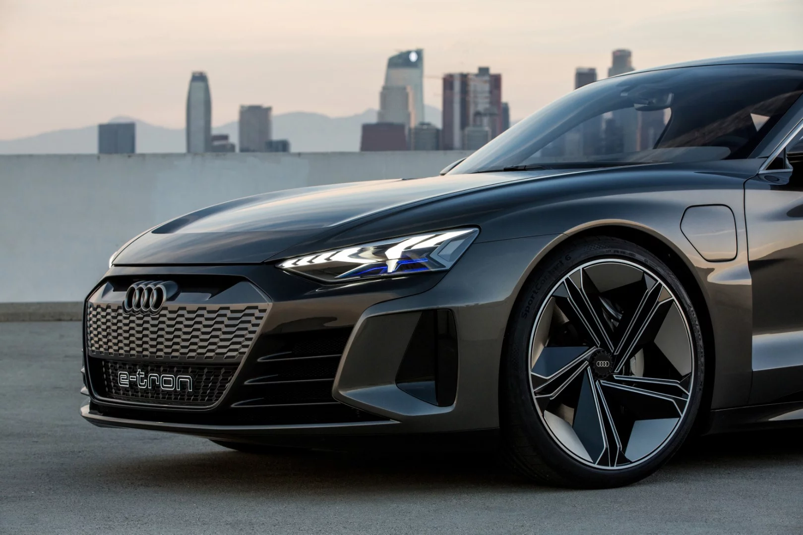 Audi e-tron GT: 22-inch wheels make quite a statement