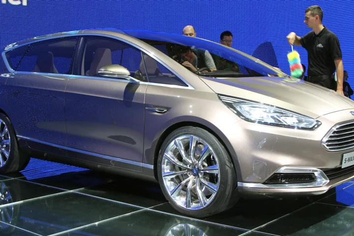 The Ford S-Max Concept can monitor the driver's heart rate