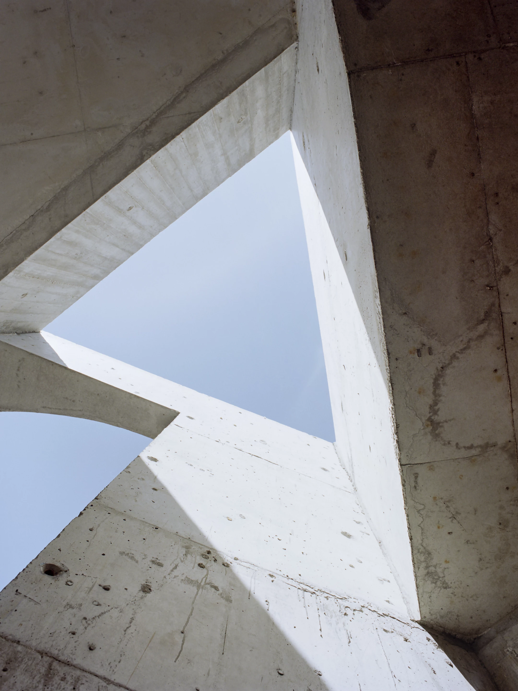 Casa Trevo is not a home that will appeal to everyone, with its use of rough, unfinished concrete