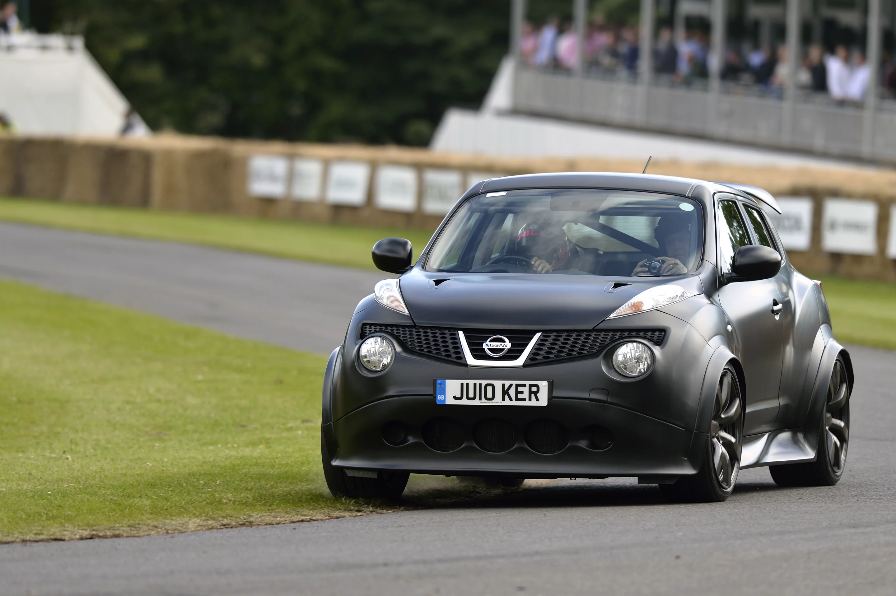 Nissan Juke-R