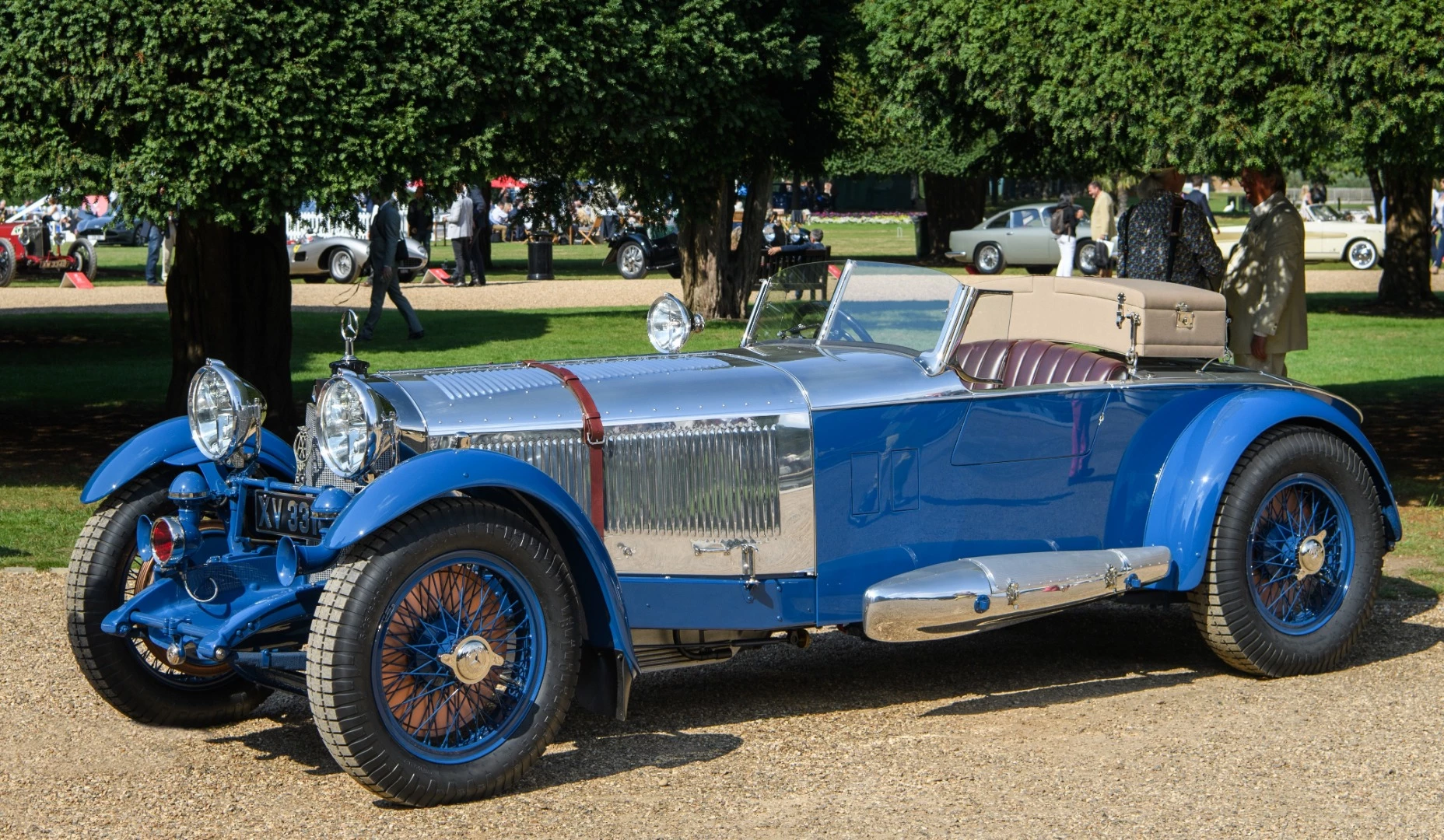 1928 Mercedes-Benz 680 S 'Boat Tail' Roadster by Barker | Winner: Concours of Elegance Hampton Court Palace (U.K.) | Owner: Bruce R. McCaw, Washington, USA | Specifications: 6,789 cc SOHC supercharged inline six-cylinder engine • 130 horsepower (hp), 180 hp with supercharger engaged • 4-speed manual gearbox • Leaf-sprung solid front axle, leaf-sprung live rear axle • Four-wheel hydraulic drum brakes