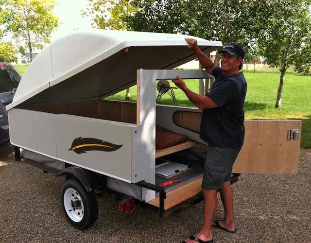 The Tail Feather MINI is ready for sleeping after a couple minutes of set-up at camp