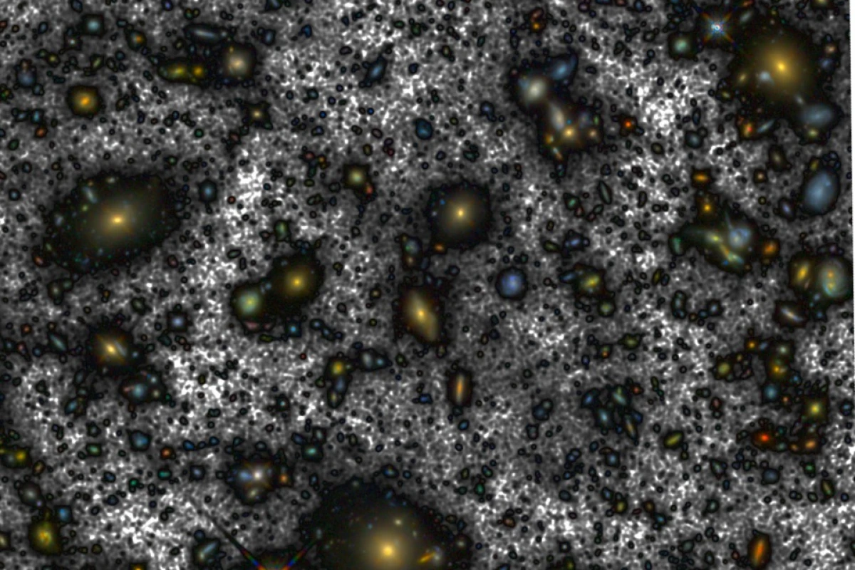 The new Hubble Ultra Deep Field image reveals new details, thanks to the recovery of "lost light"