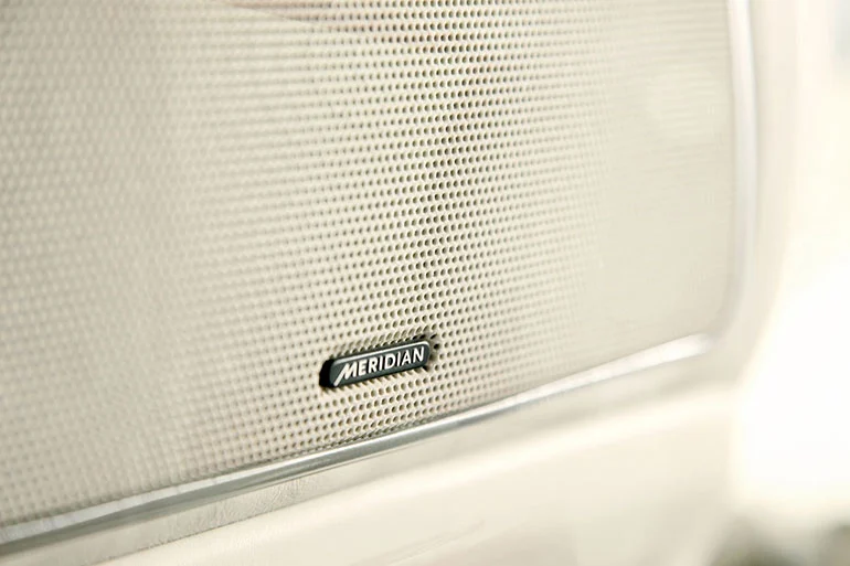 2013 Range Rover interior detail