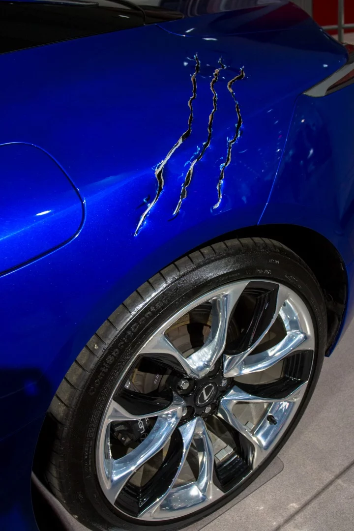 You can replicate this one at home with a good enough knife!