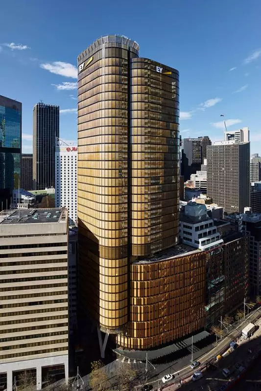 EY Centre, Sydney, NSW, Australia by Francis-Jones Morehen Thorp. This new premium office space has become a landmark for Sydney, with its adaptable workspaces and green tech. A winner under the "Skyscrapers/High rises" category of the 2018 International Architecture Awards