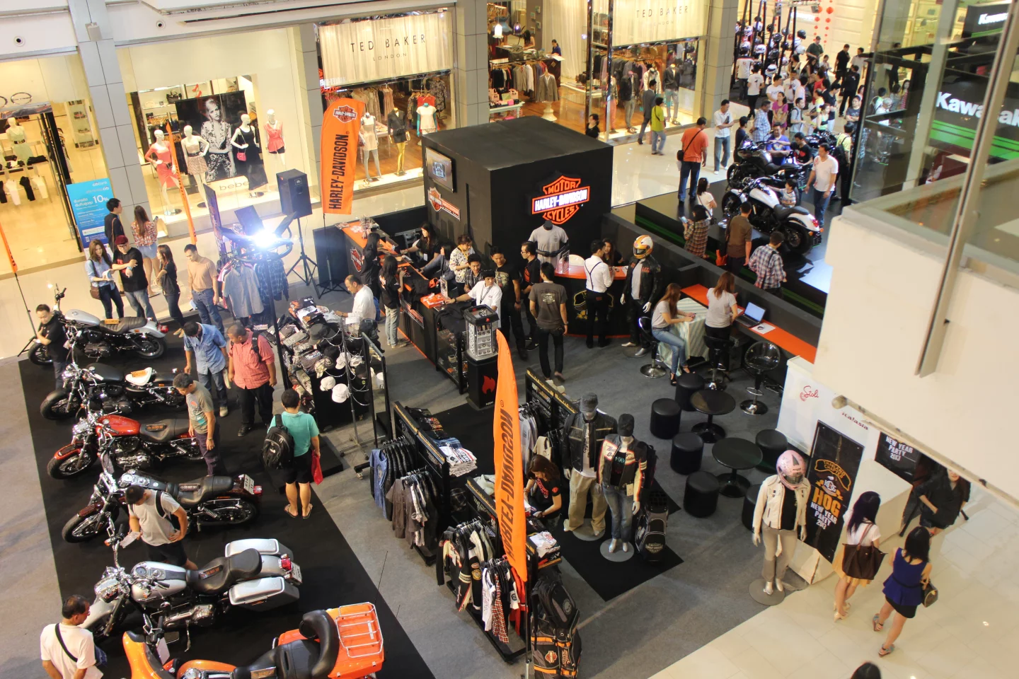 Harley's stand (Photo: Husna Namirembe/Gizmag)