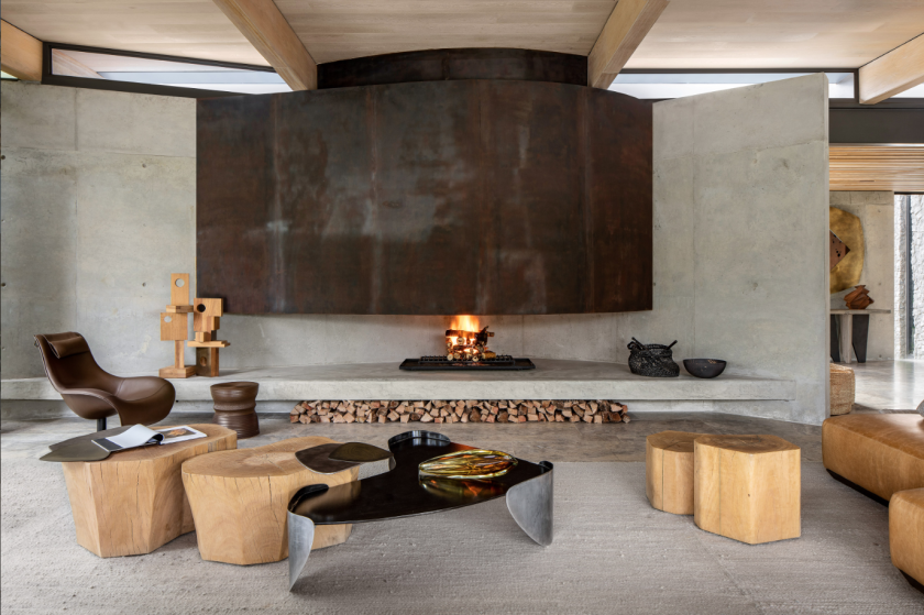 Using nature as a guide, the furniture and design pieces featured throughout the Cheetah Plains lodge were crafted by hand rather than mass produced