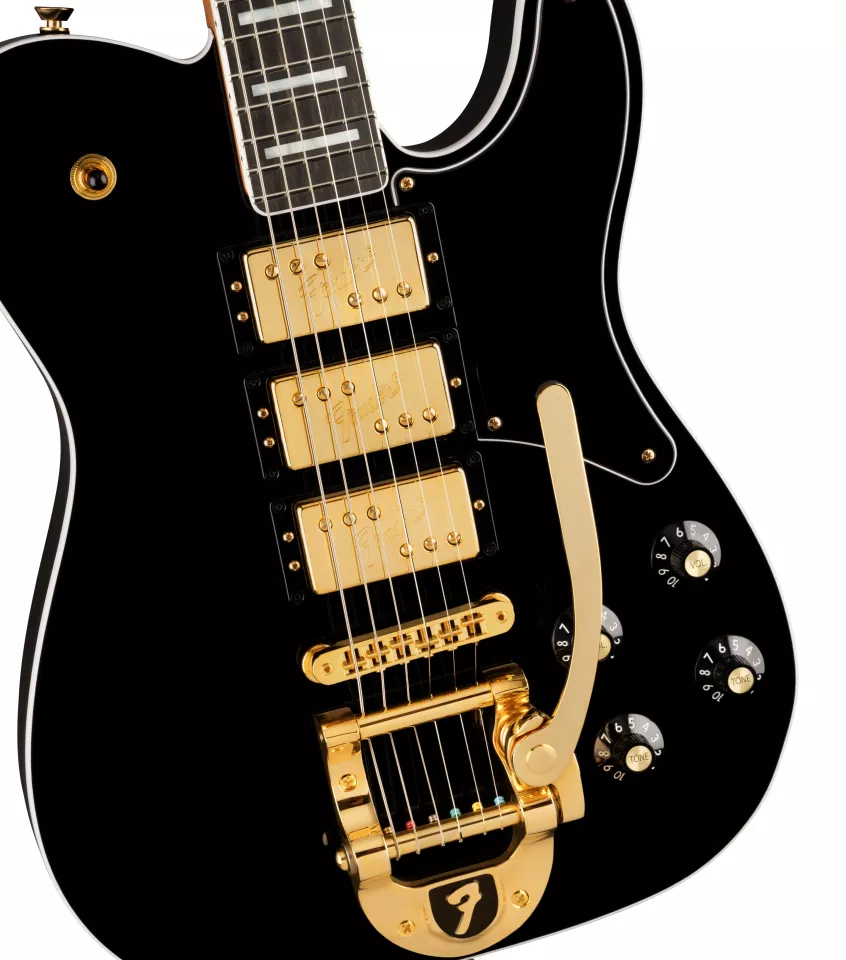 Black and gold contrast perfectly for this Parallel Universe II series Troublemaker
