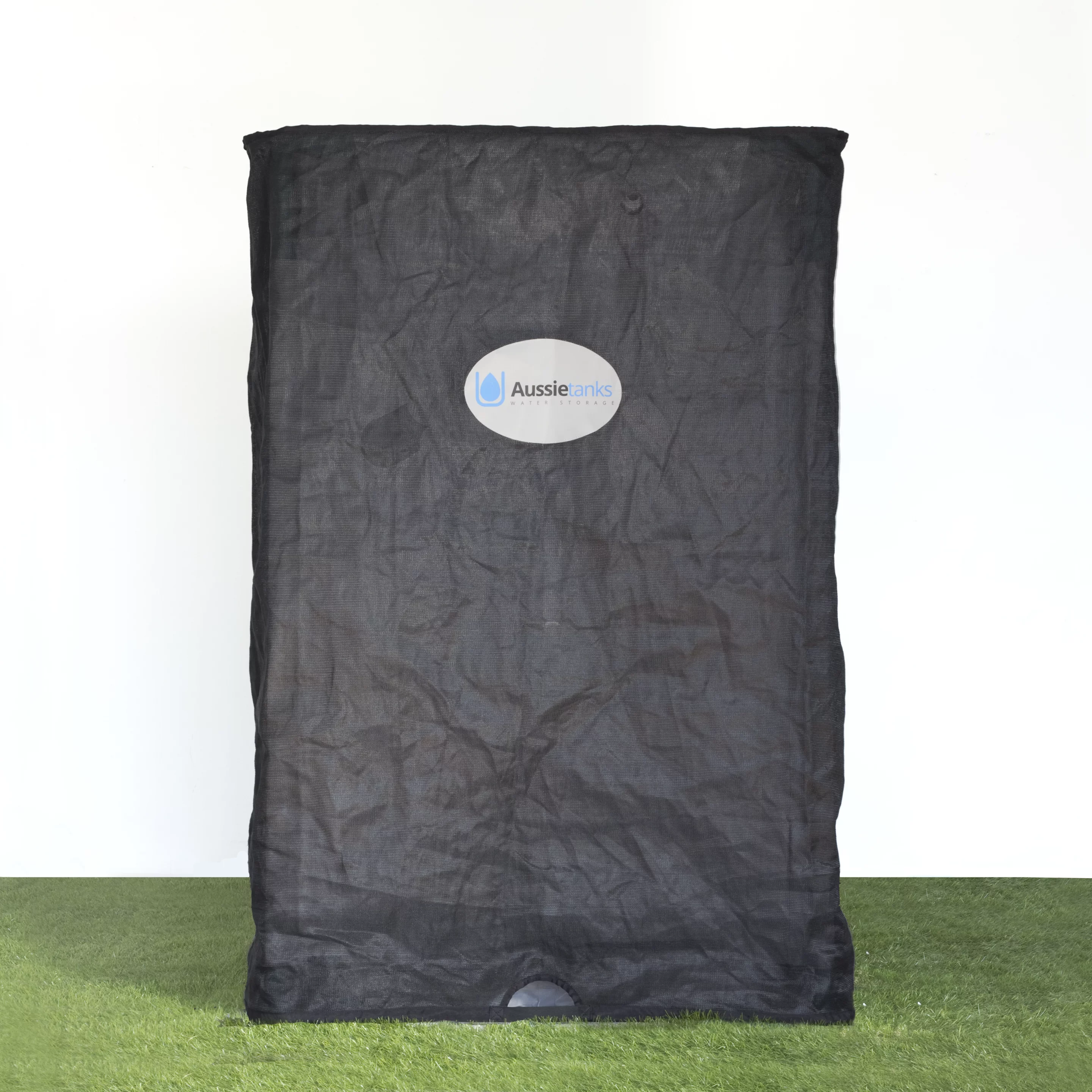 The Aussietank is available in 118, 264 or 538 gallon (446, 1,000, 2,000 liter) size options