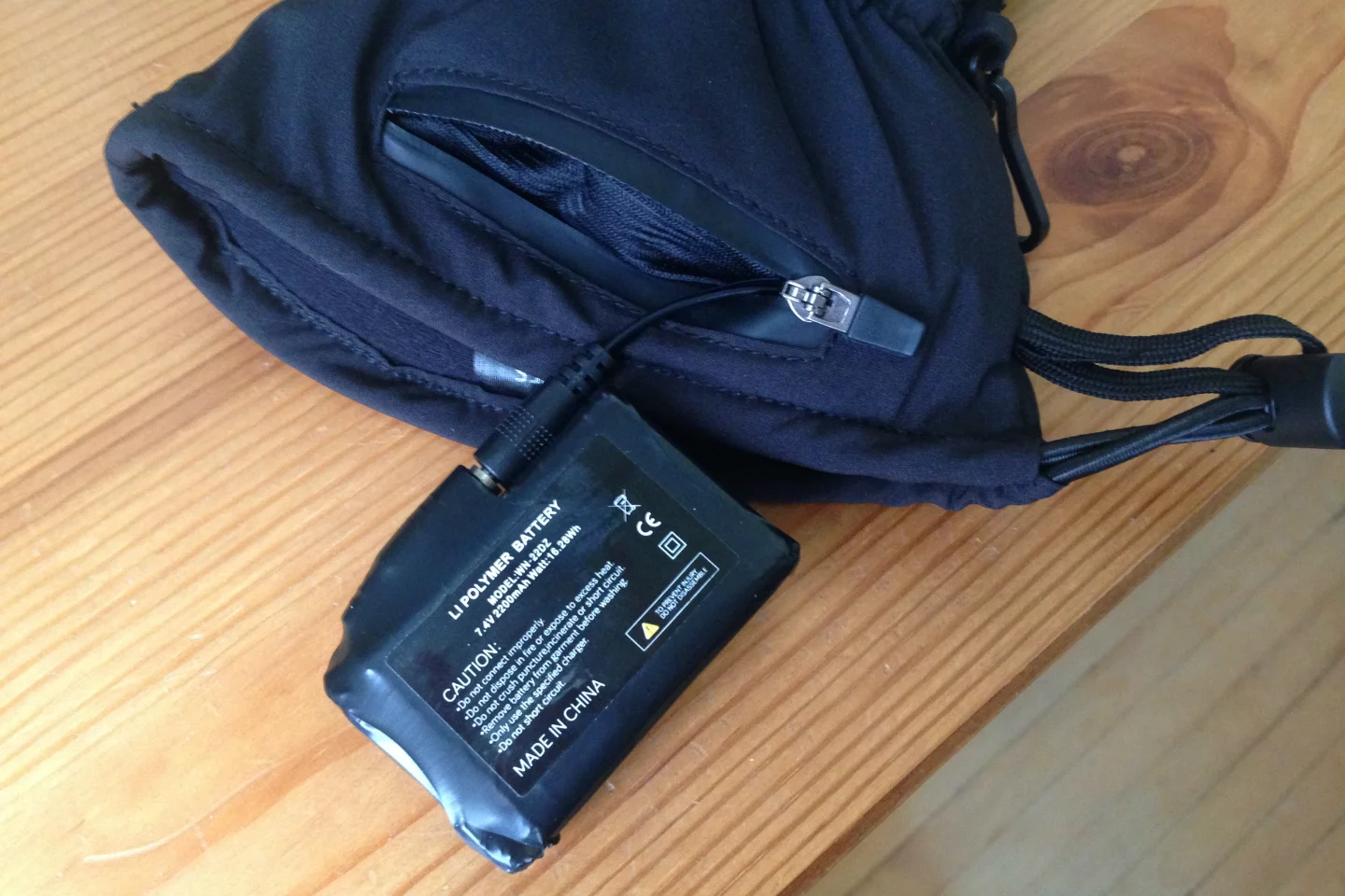 Each glove is powered by a removable 7.4V/2,200-mAh lithium-polymer battery