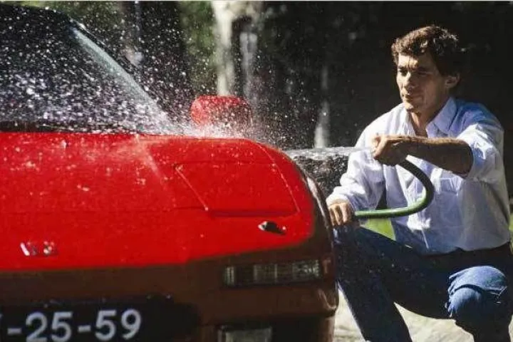 Senna’s red 1991 NSX can purchased online at eBay