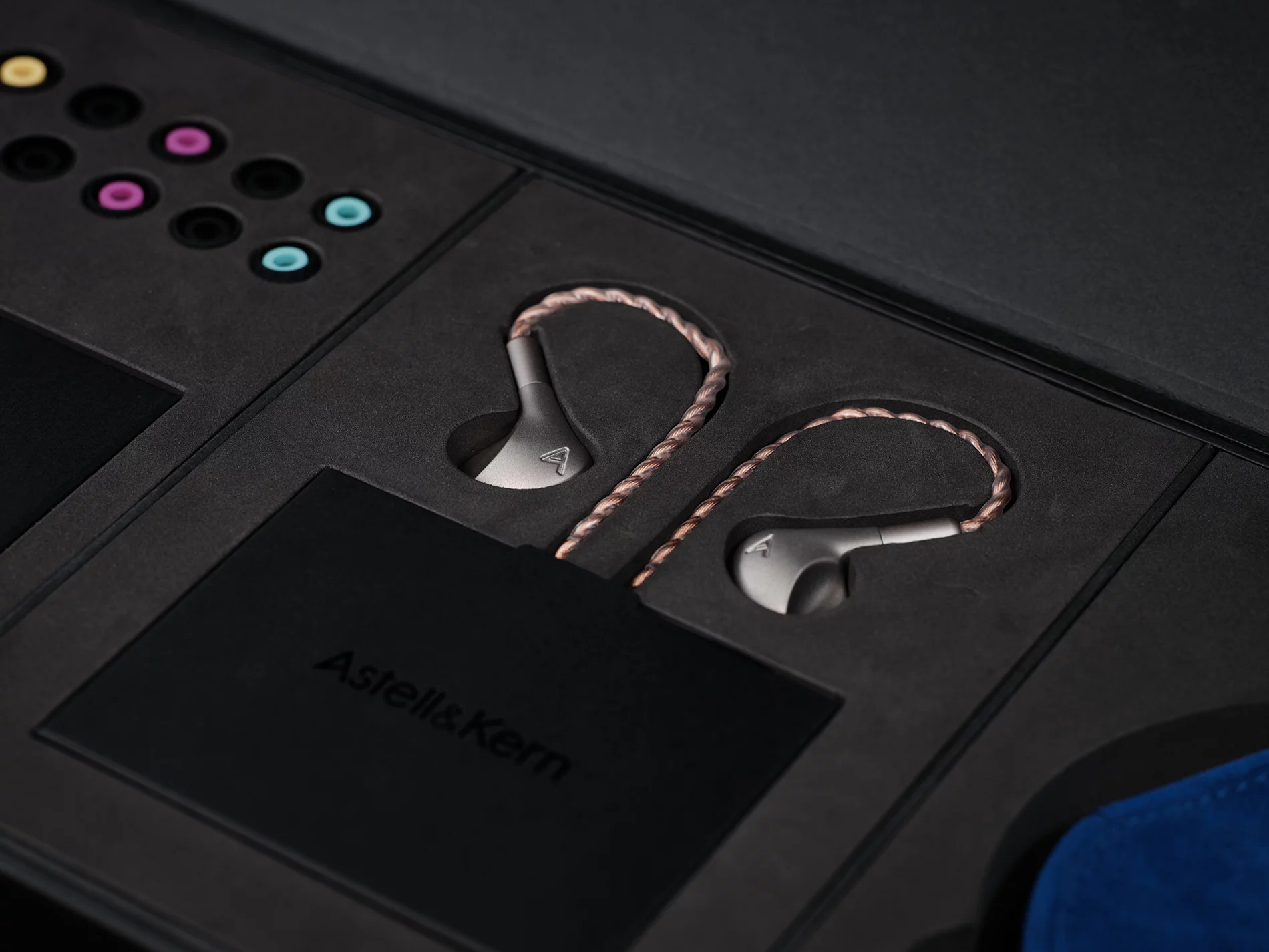 The Luna IEMs are made in Japan, and come in a presentation case that includes seven pairs of ear tips and a carry case