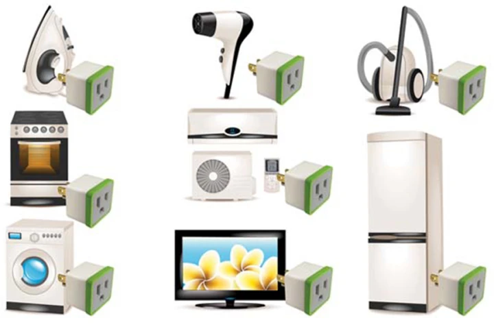 MeterPlug connects via Bluetooth 4.0 to iOS and Android devices to help users monitor and control their energy consumption