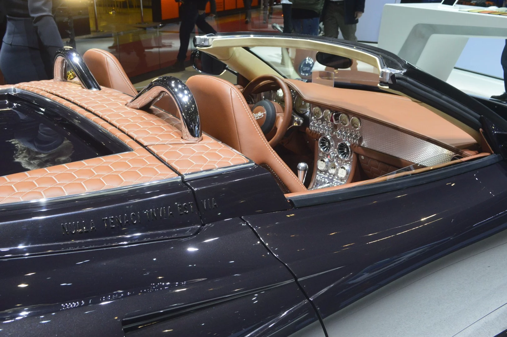 Added for the Spyder model is an aluminum tonneau cover for the retracted soft-top roof, which is buttressed in quilted Litano leather