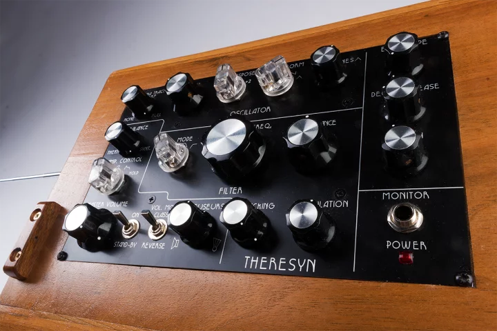 The Theresyn is a hybrid of a traditional theremin and an analog synthesizer, with a few extra twists