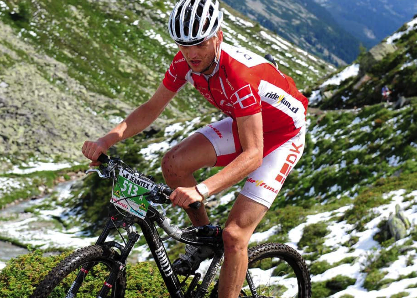 Direct drive when pedaling uphill