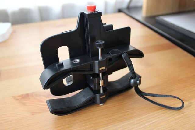 The "binoculars" side of the Snapzoom