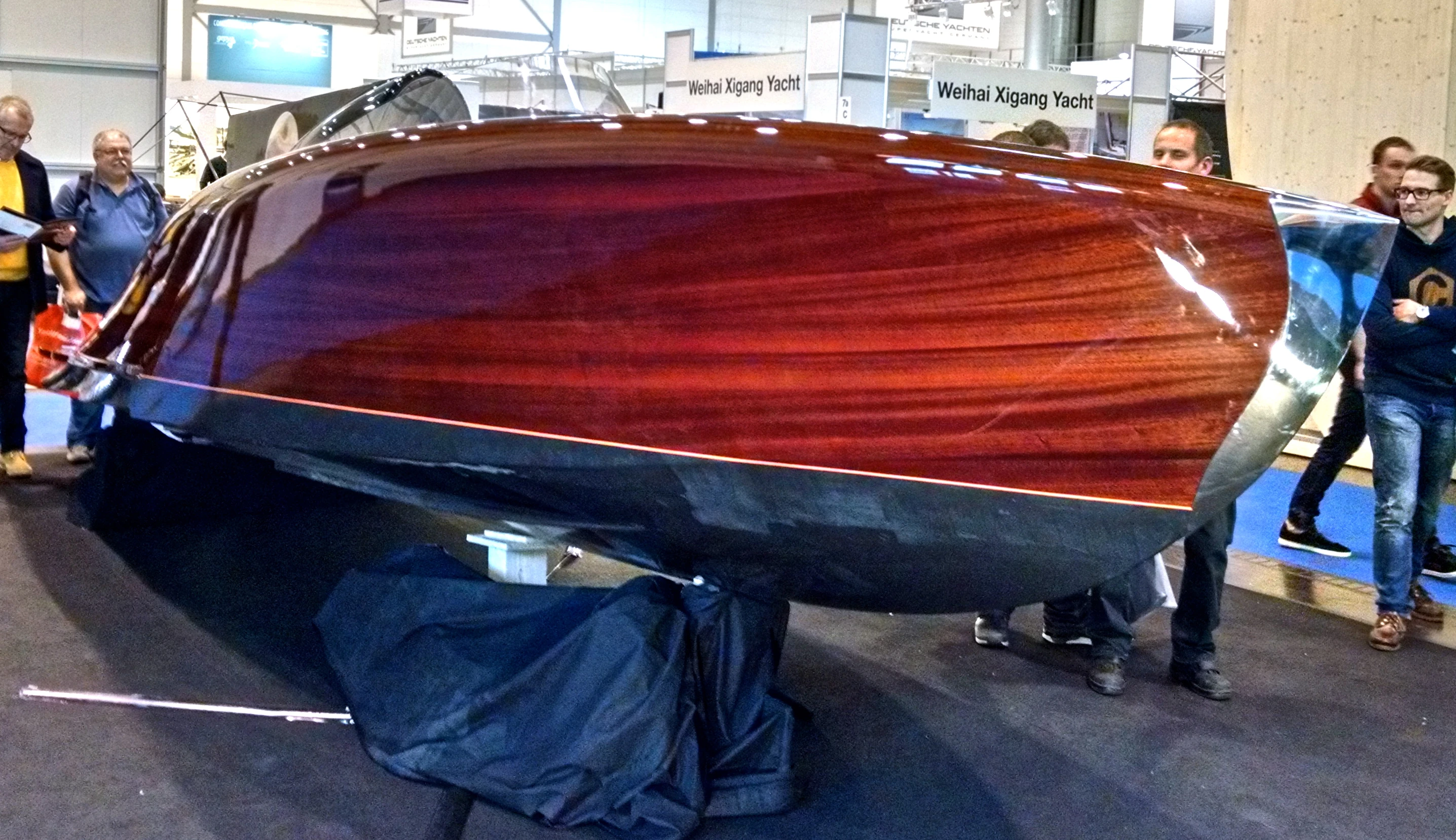 Timeless wooden style meets modern-day electric-drive technology (Photo: C.C. Weiss/Gizmag)