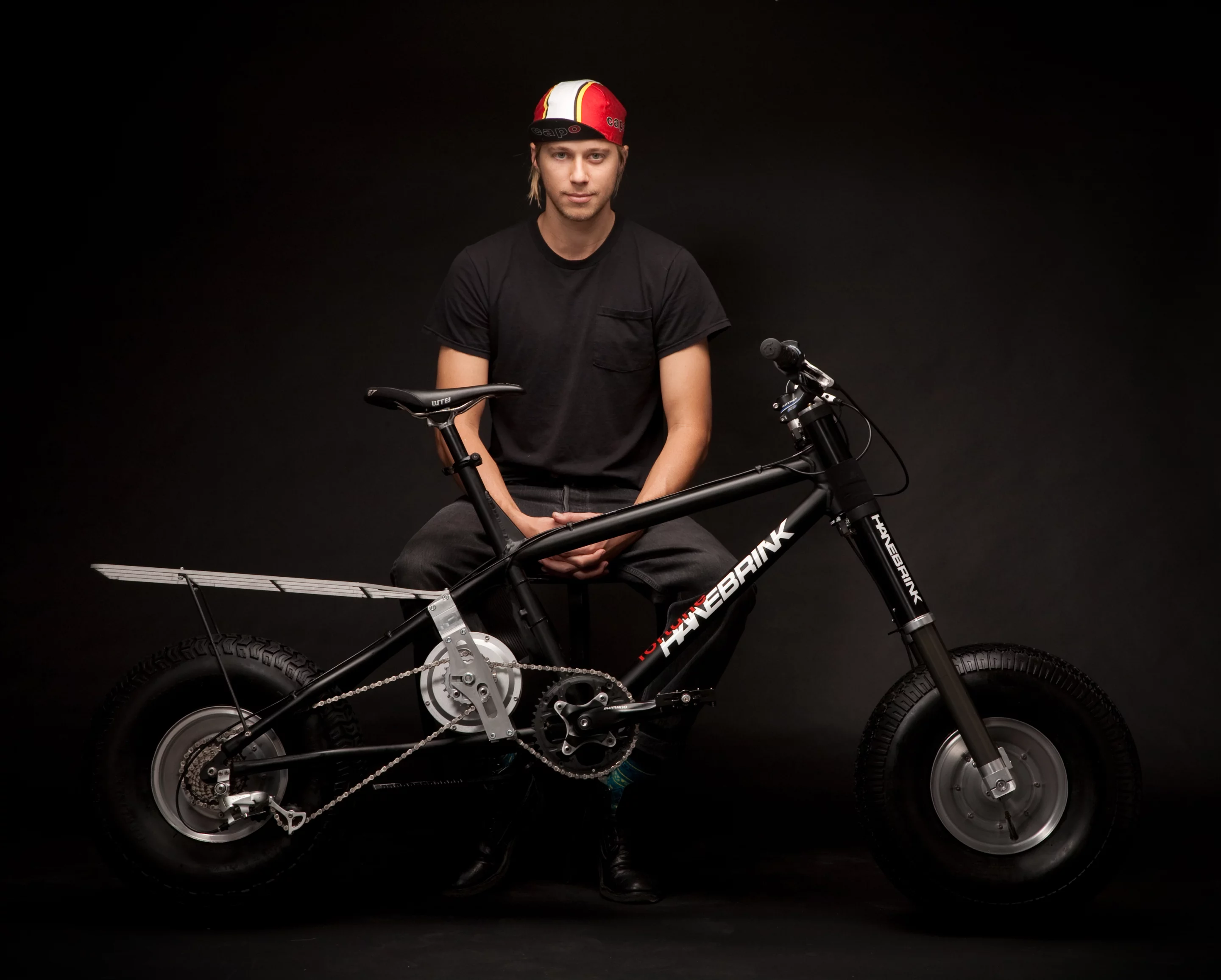 The 600 Watt brushless electric motor is positioned in the middle of the frame