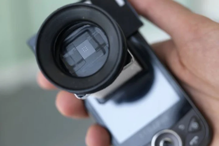 NETRA offers a simple, quick and inexpensive way to use mobile phones to measure refractive errors of the eye (Photo Credit, Andy Ryan)