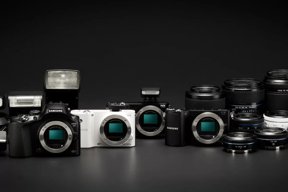 Samsung has announced three new NX Series mirrorless cameras - the NX1000, NX20 and NX210 - which all have built-in Wi-Fi capabilities