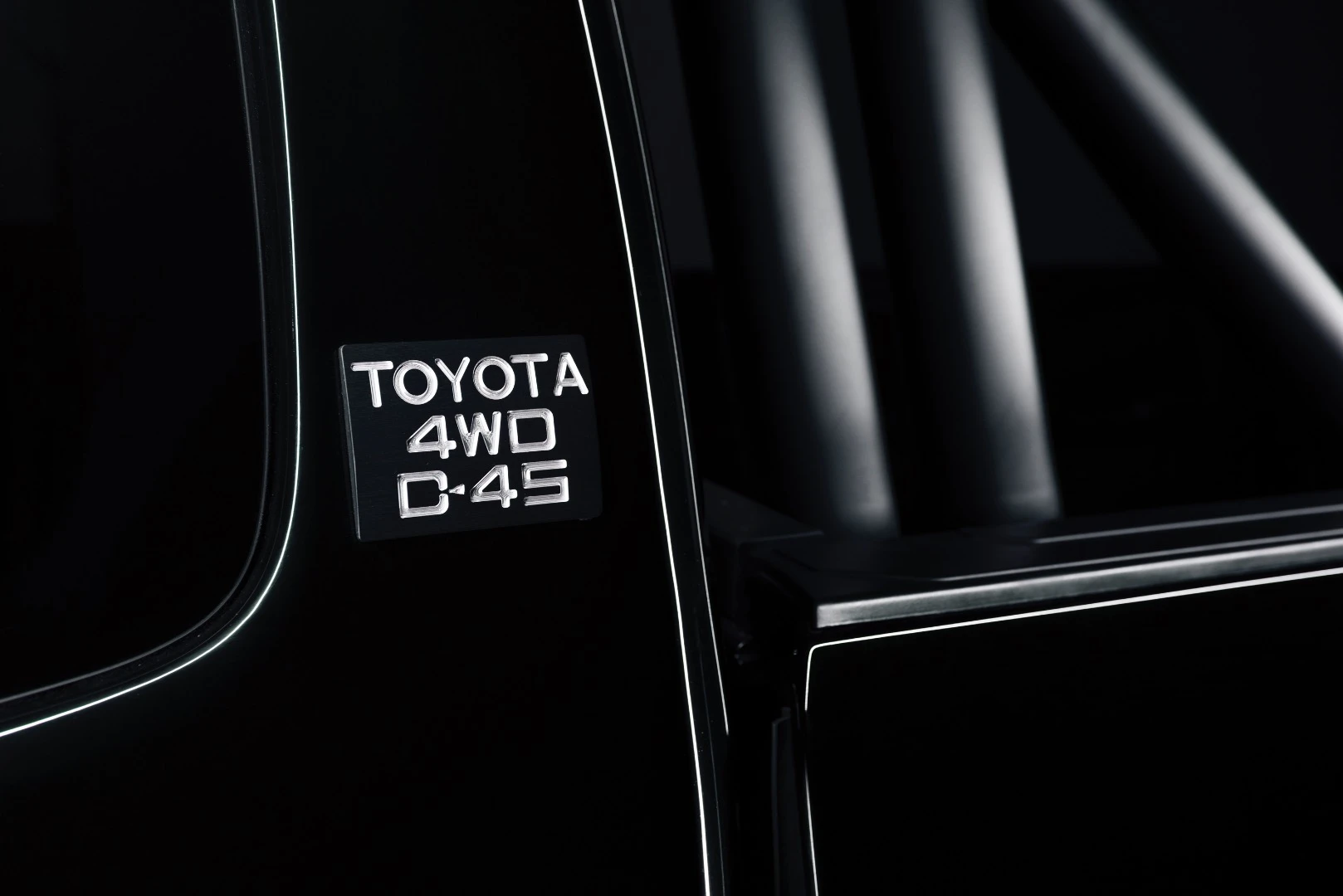 Custom D-4S badging