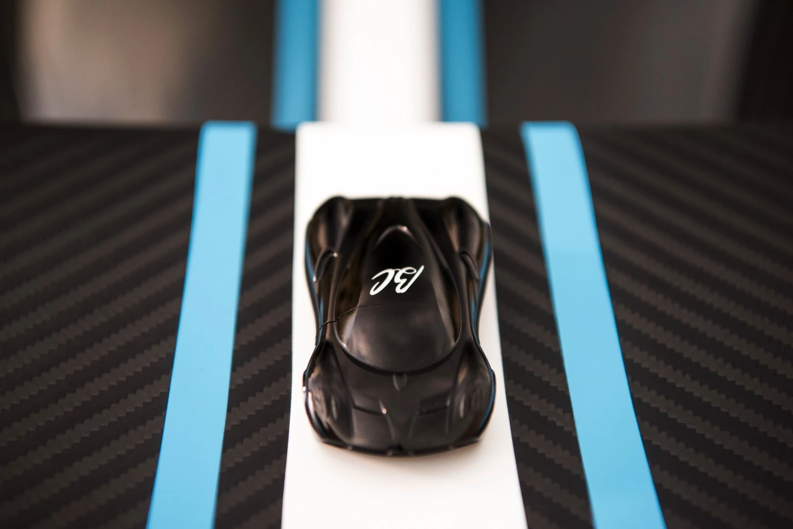 The Huayra features distinctive striping