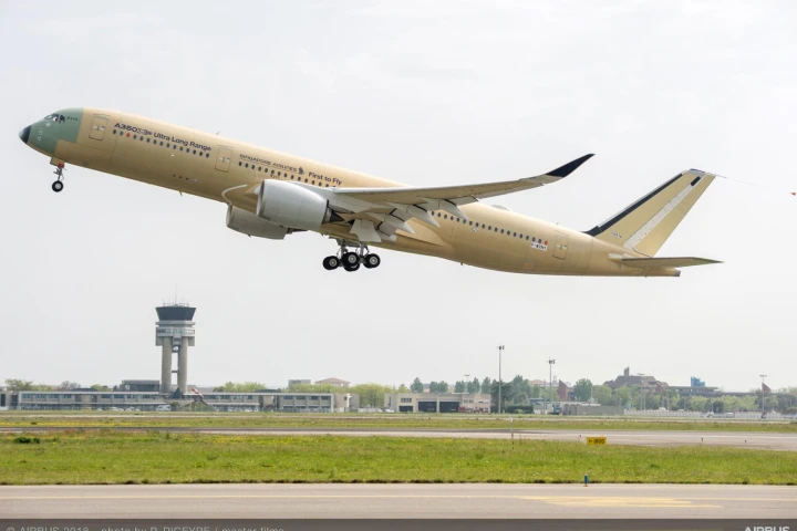 The no. 1 Ultra Long Range A350 XWB version made its first flight from France’s Toulouse-Blagnac Airport
