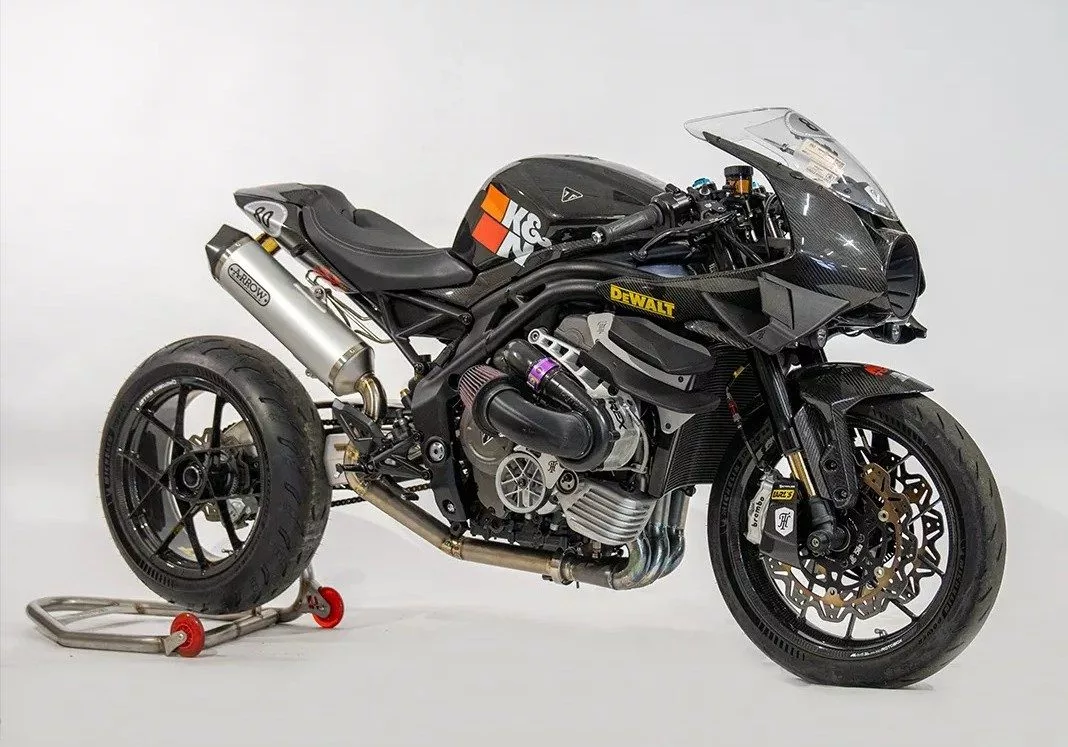 Supercharged Speed Triple RR sports a Rotrex C30 supercharger that is responsible for 400 horsepower