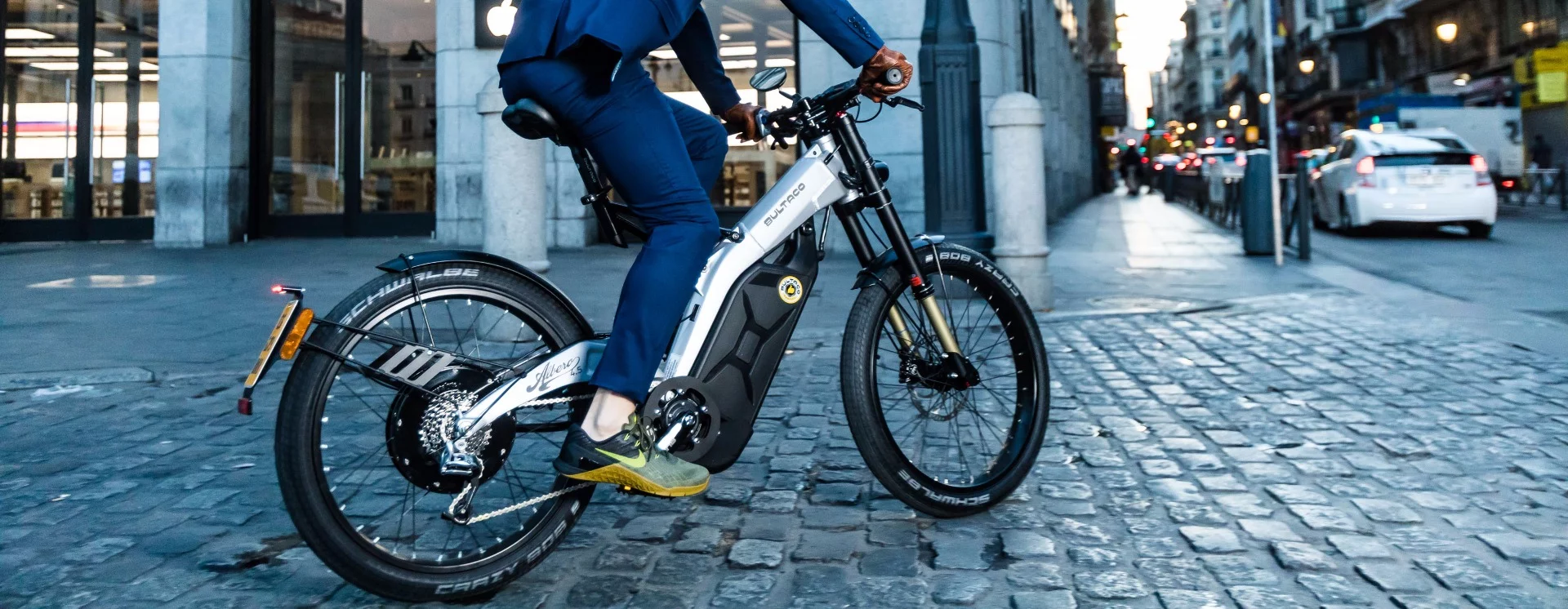 The Albero benefits from adjustable front fork suspension with 130 mm of travel and a monoshock at the rear with 150 mm of travel