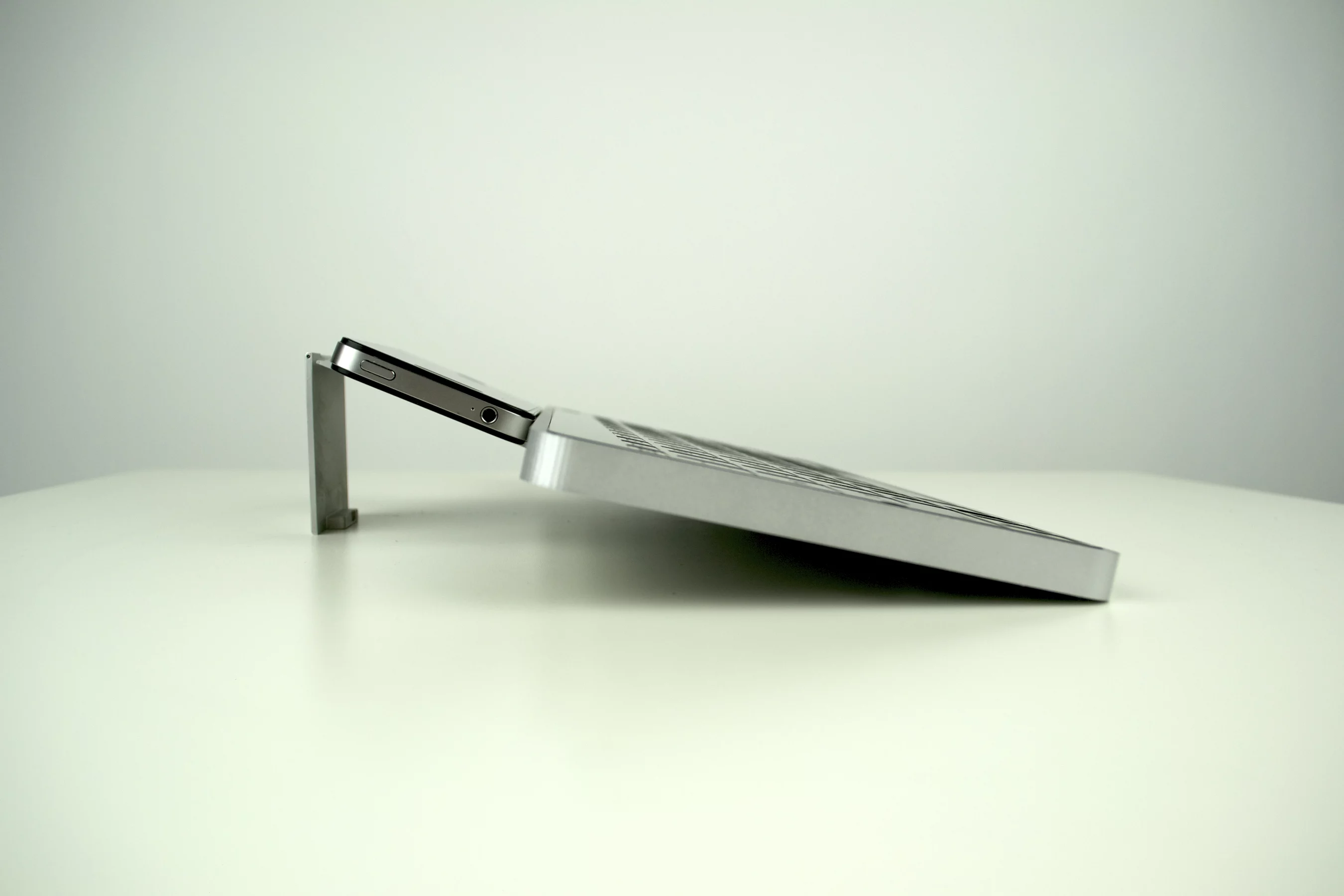 The built-in kickstand can be used to provide an ergonomic tilt