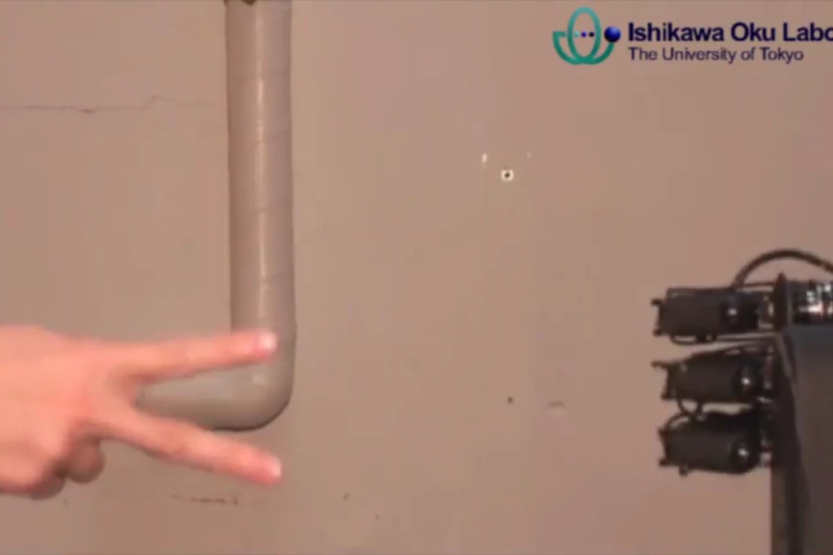 A robot hand developed by the University of Tokyo's Ishikawa Oku Lab is reportedly so adept at the game rock, paper, scissors that it is unbeatable against a human opponent