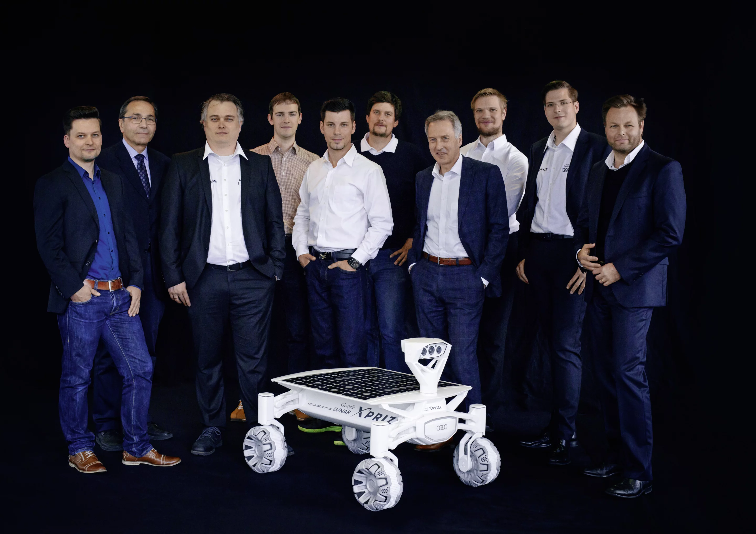 Audi experts from various different departments are providing the Part-Time Scientists with committed support to make the Audi lunar quattro fit for its journey to the Moon