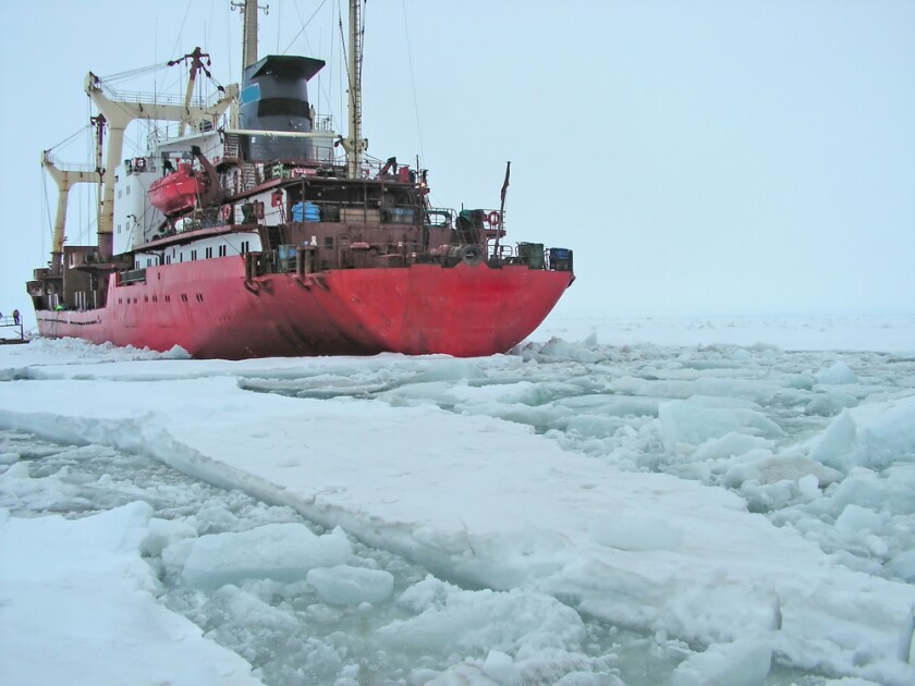 Icebreaker in action (Photo: Shutterstock)