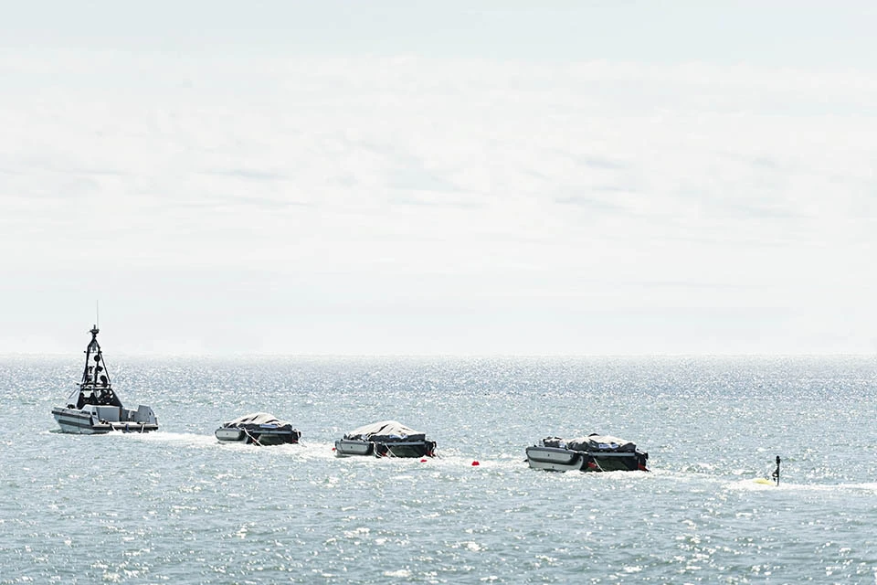 An autonomous minesweeper system that can safely clear sea lanes of mines has been handed over to the Royal Navy