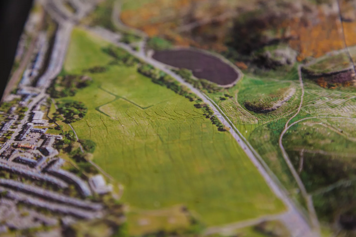 Shape layering becomes more visible when the slope is gentle (Photo: Loz Blain)