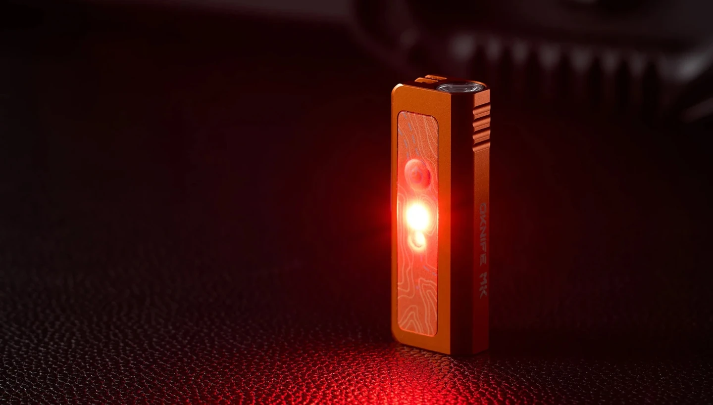 The MK red light can be used in area and strobe modes
