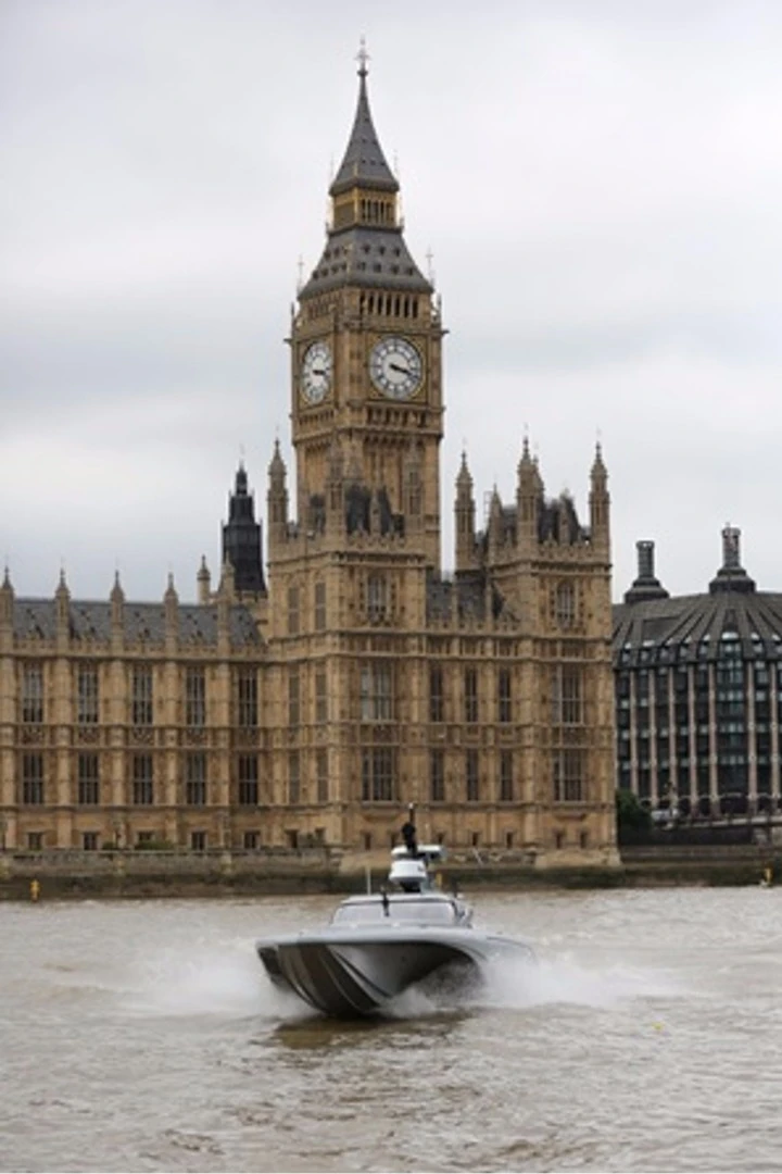 The MAST in front of the Houses of Parliament